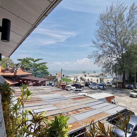 8 Boutique By The Sea Hotel Tanjung Tokong Exterior foto